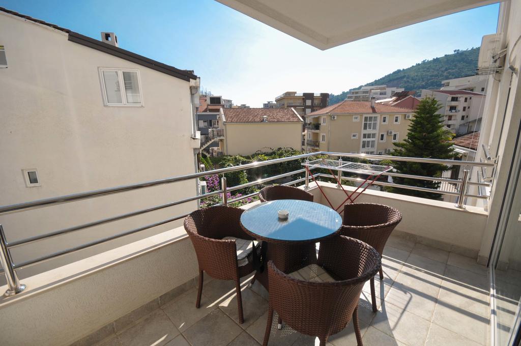 City & Sea Apartments Budva Bagian luar foto