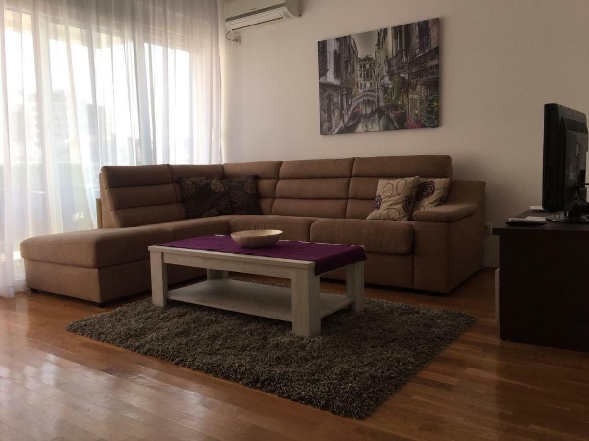 City & Sea Apartments Budva Bagian luar foto