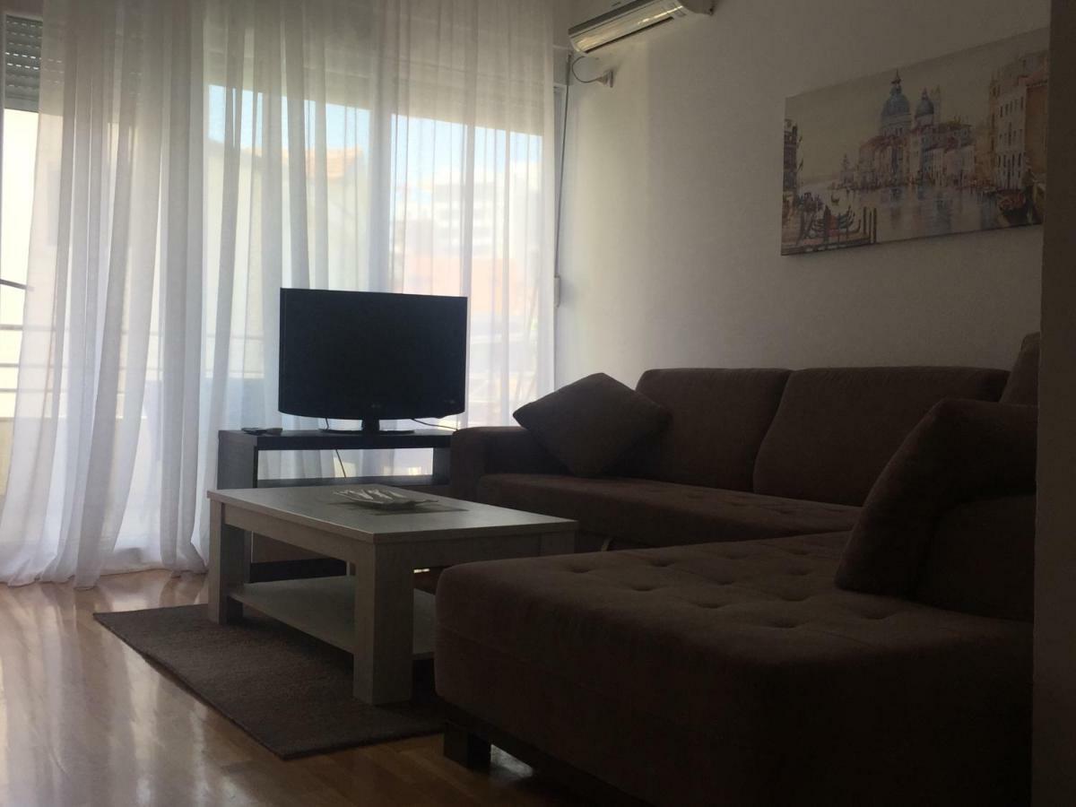 City & Sea Apartments Budva Bagian luar foto